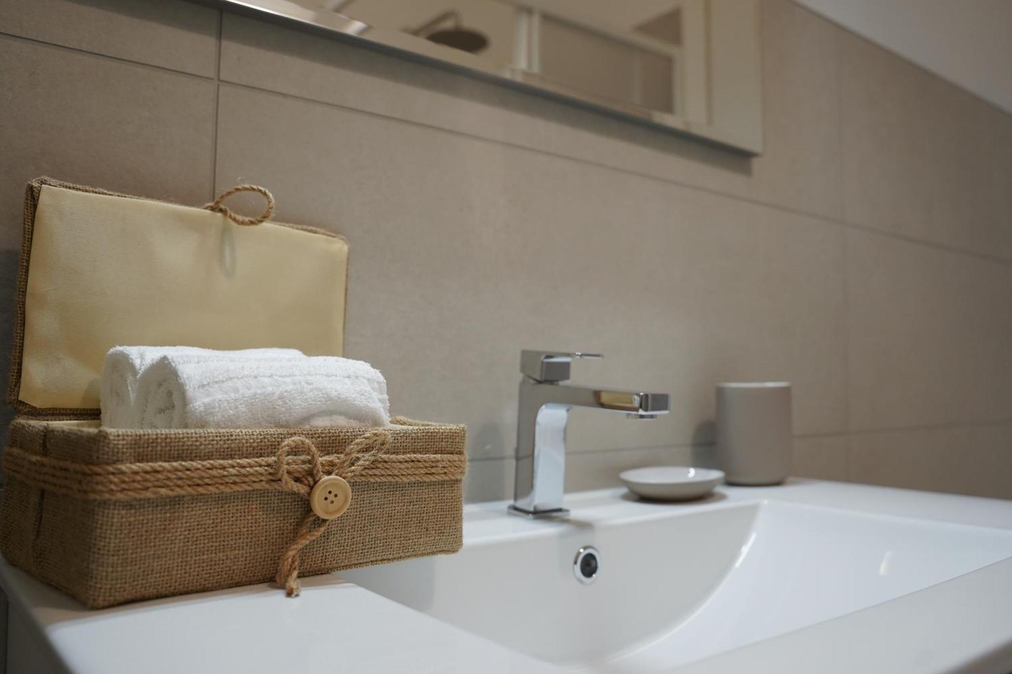 Monumentale M5 Apt - 6 Ospiti & Famiglie Con 2 Bagni E Suite Milano Esterno foto